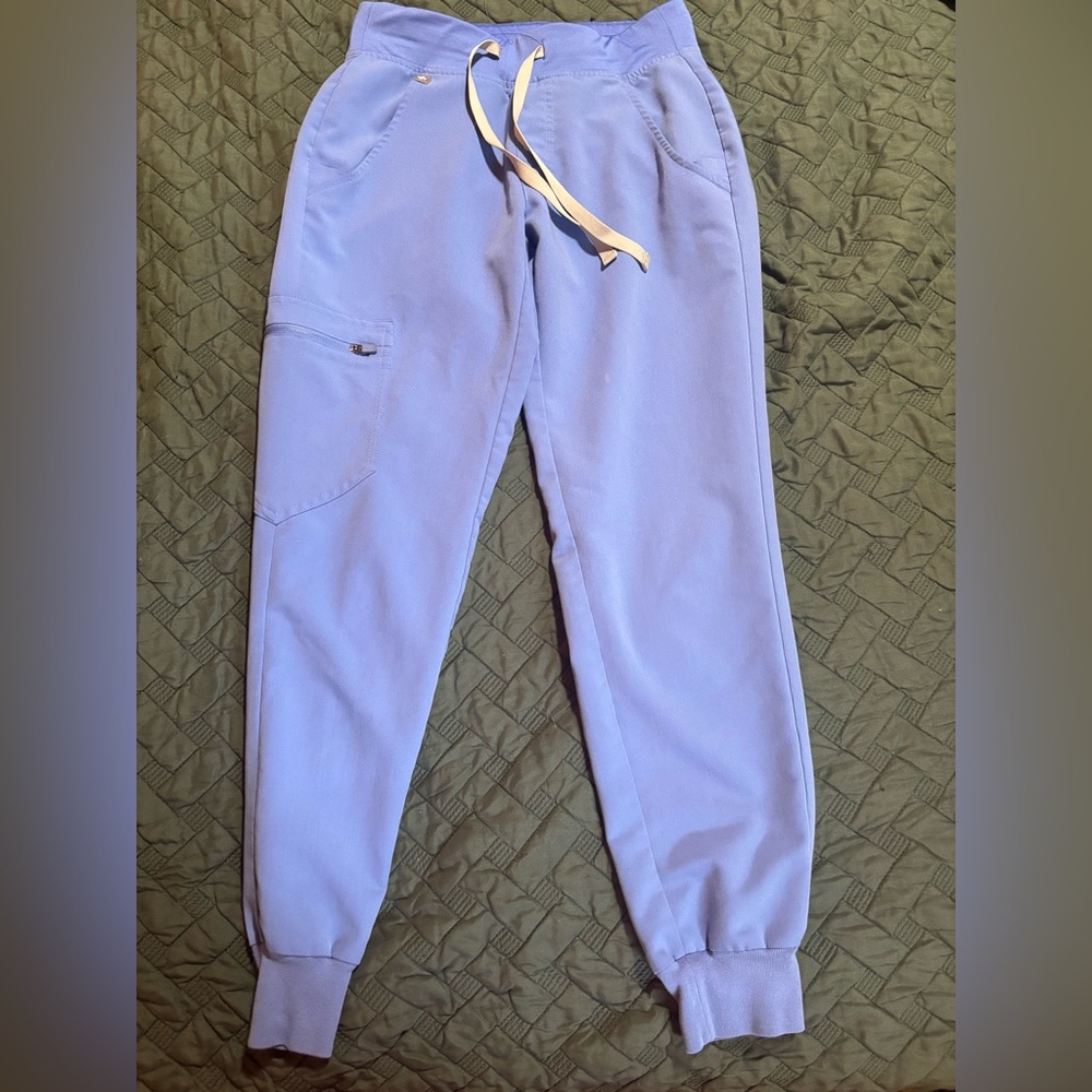 Women’s Fig Ciel Blue Zamora scrub joggers